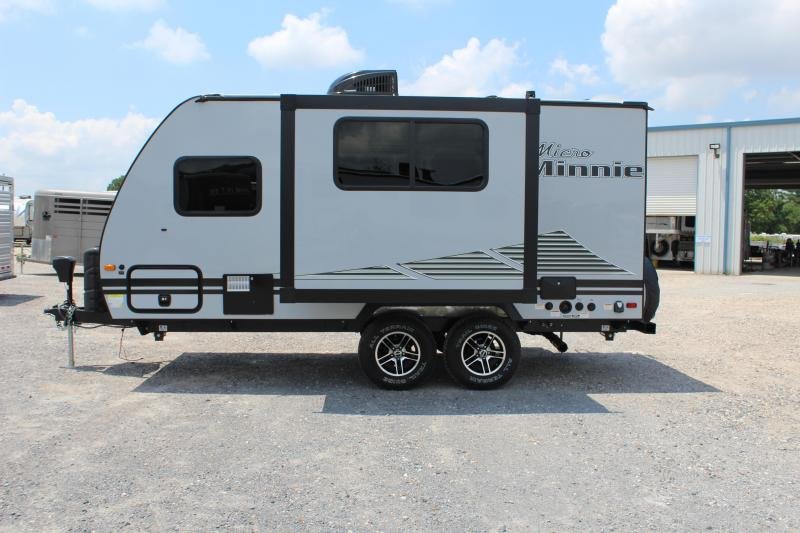 2020 Winnebago Micro Minnie 1808FBS 20' Travel Trailer 2020 Winnebago Micro Minnie 1808FBS 20' Travel Trailer