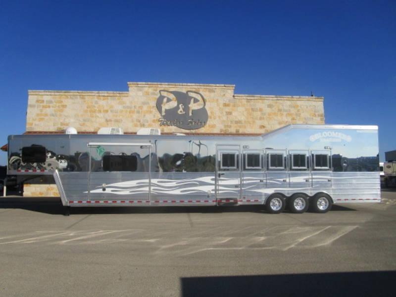 2013 Bloomer Trailers 5 Horse 17'5" Trail Boss Conversions 2013 Bloomer Trailers 5 Horse 17'5" Trail Boss Conversions