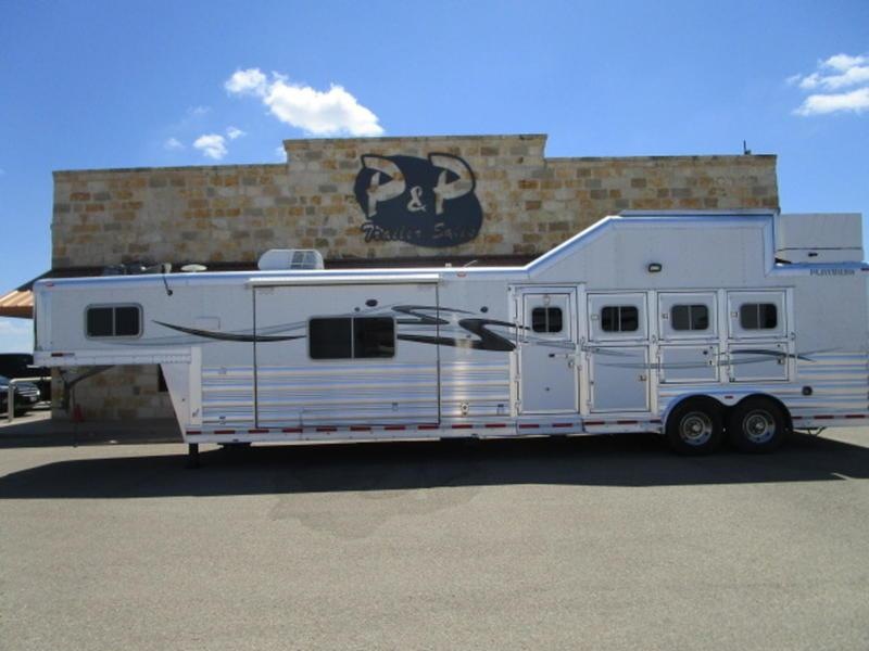 2014 Platinum Coach Trailers 4 Horse 15' Short Wall with Slide Out 2014 Platinum Coach Trailers 4 Horse 15' Short Wall with Slide Out
