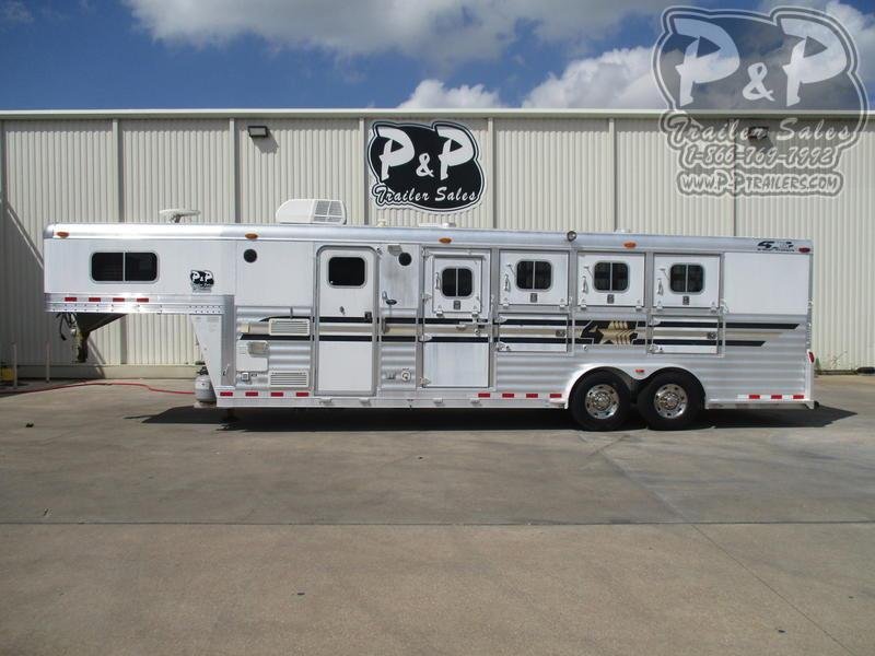 2003 4-Star Trailers 4 Horse 8' Short Wall 2003 4-Star Trailers 4 Horse 8' Short Wall