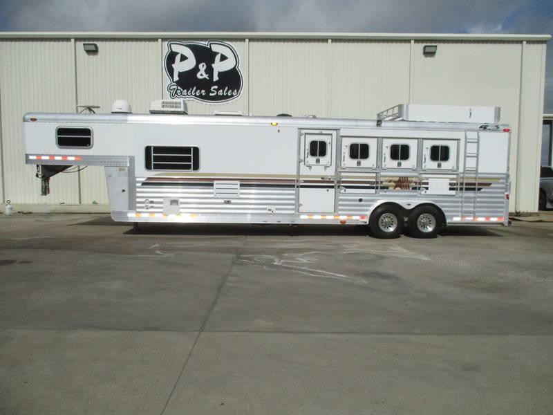 2003 4-Star Trailers 4 Star 4 Horse 14'8" Short Wall 2003 4-Star Trailers 4 Star 4 Horse 14'8" Short Wall