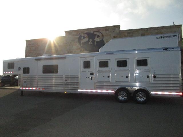 2018 4-Star Trailers 4 Horse 15'4 2018 4-Star Trailers 4 Horse 15'4