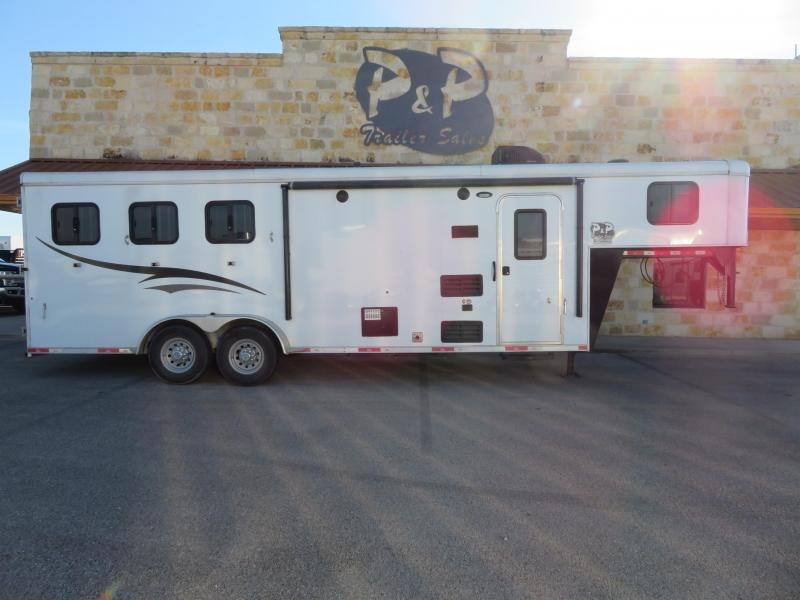 2016 Bison Trailers 3H 9 SW Horse Trailer 2016 Bison Trailers 3H 9 SW Horse Trailer