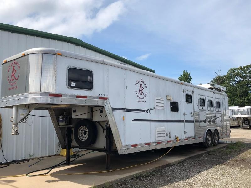 2005 Exiss Trailers 4H Horse Trailer 2005 Exiss Trailers 4H Horse Trailer