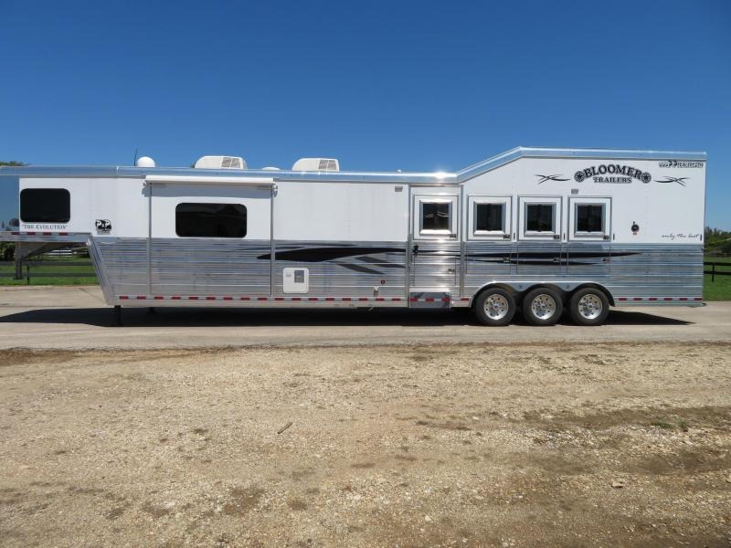 2018 Bloomer 8417PCTB Trail Boss Conversion 4 Horse Trailer 17 LQ With Slides Slant 2018 Bloomer 8417PCTB Trail Boss Conversion 4 Horse Trailer 17 LQ With Slides Slant