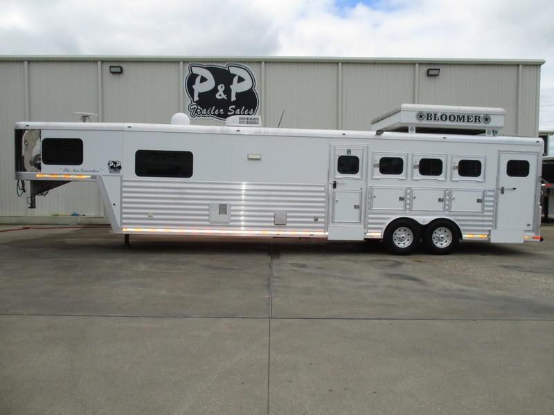 2006 Bloomer Trailers 4 Horse 15' Short Wall 2006 Bloomer Trailers 4 Horse 15' Short Wall