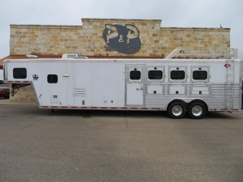 2003 Hart Trailers 4 Horse 12ft Short Wall 4 Horse 12 LQ Horse Trailer Slant 2003 Hart Trailers 4 Horse 12ft Short Wall 4 Horse 12 LQ Horse Trailer Slant