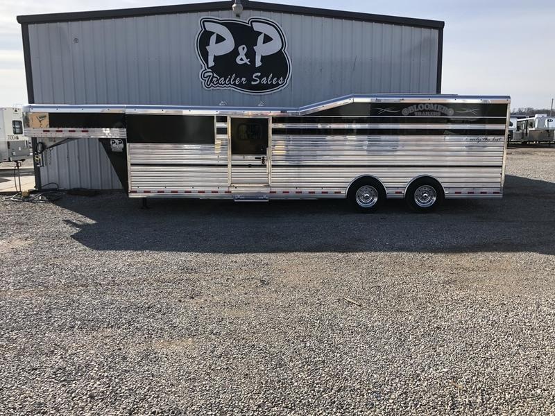 2017 Bloomer Trailers 28' Club Calf 2017 Bloomer Trailers 28' Club Calf