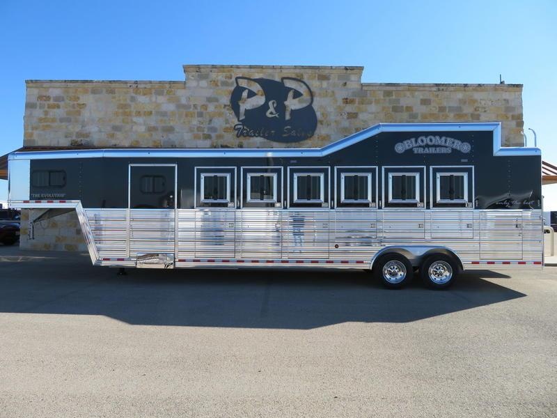 2019 Bloomer Trailers 6 Horse Trainer 2019 Bloomer Trailers 6 Horse Trainer