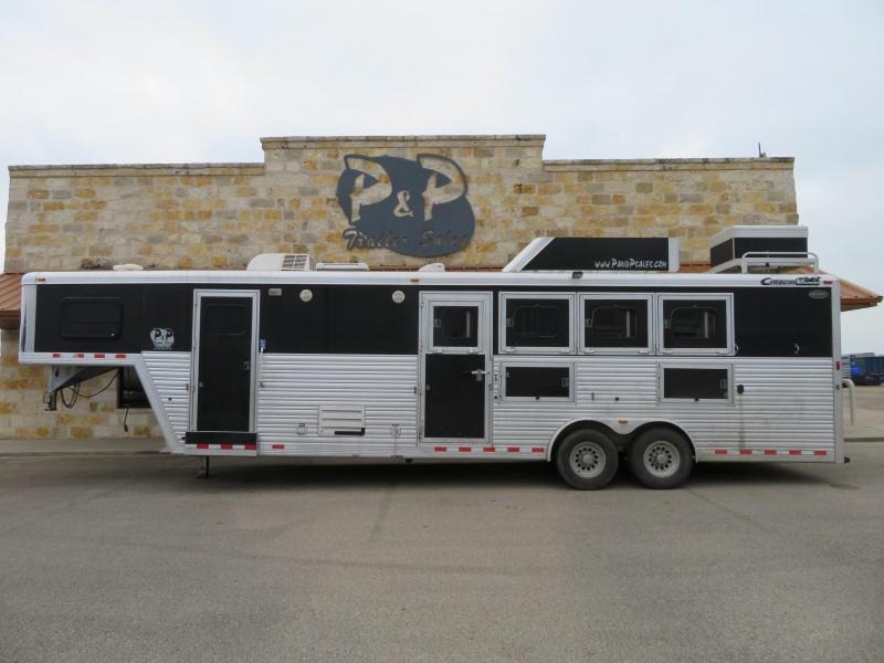 2007 Cimarron Trailers 4H 10 6"SW Horse Trailer 2007 Cimarron Trailers 4H 10 6"SW Horse Trailer