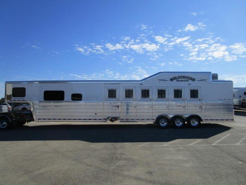 2018 Bloomer Trailers 6H 12'8 SW PC Load with Generator 2018 Bloomer Trailers 6H 12'8 SW PC Load with Generator