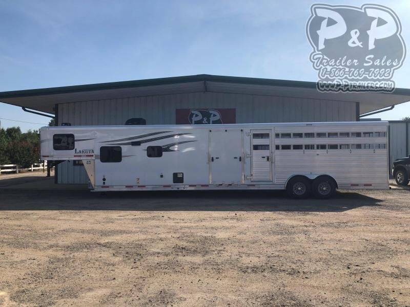 2020 Lakota Stock Trailer 11' LQ LE81611 2020 Lakota Stock Trailer 11' LQ LE81611