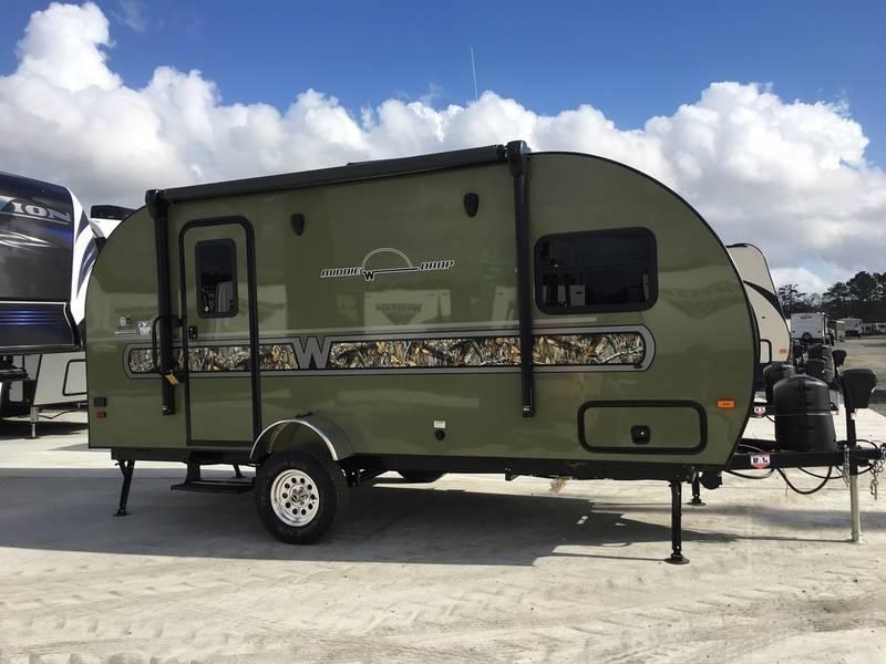2018 Winnebago Minnie Drop 1790 2018 Winnebago Minnie Drop 1790