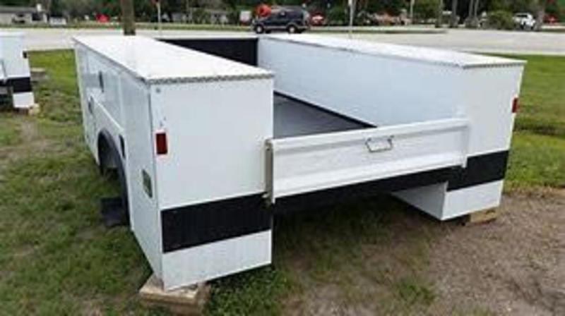 2017 CM Truck Beds CM SERVICE BODY 2017 CM Truck Beds CM SERVICE BODY