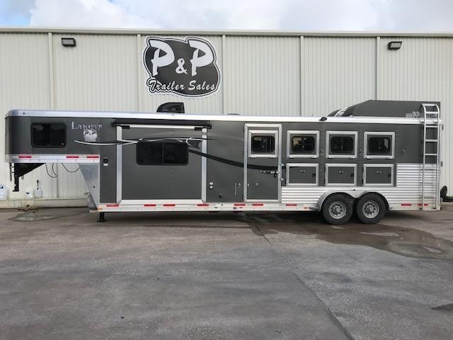 2015 Lakota C411 4 Horse Trailer 11 LQ With Slides Slant 2015 Lakota C411 4 Horse Trailer 11 LQ With Slides Slant