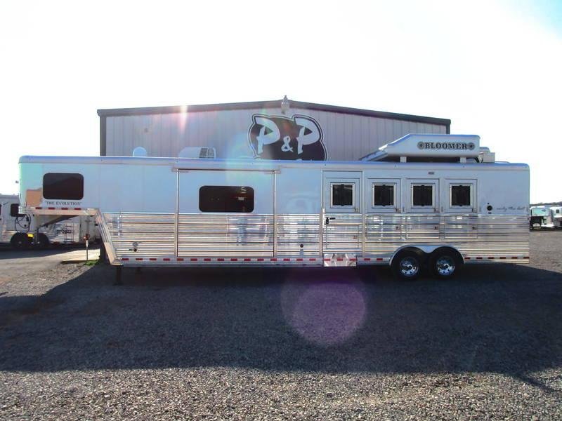2018 Bloomer Trailers 4 Horse 15' TrailBoss Conversion 2018 Bloomer Trailers 4 Horse 15' TrailBoss Conversion