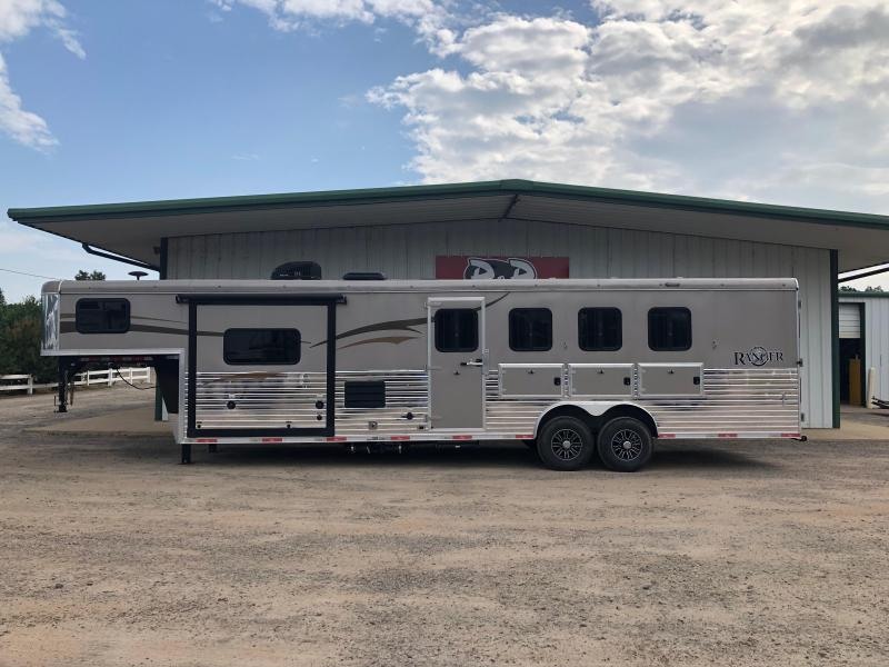 2016 Bison Trailers 4H Ranger Horse Trailer 2016 Bison Trailers 4H Ranger Horse Trailer