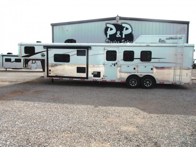 2019 Bison Ranger 3 Horse 11' Livingquarter side load 2019 Bison Ranger 3 Horse 11' Livingquarter side load