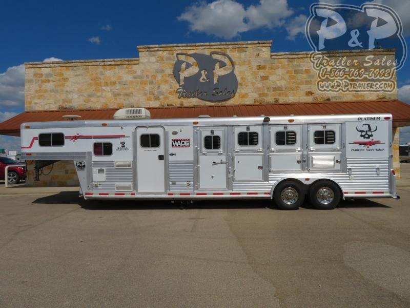 2004 Platinum Coach Trailers 4 Horse 10 Ft Short Wall 2004 Platinum Coach Trailers 4 Horse 10 Ft Short Wall