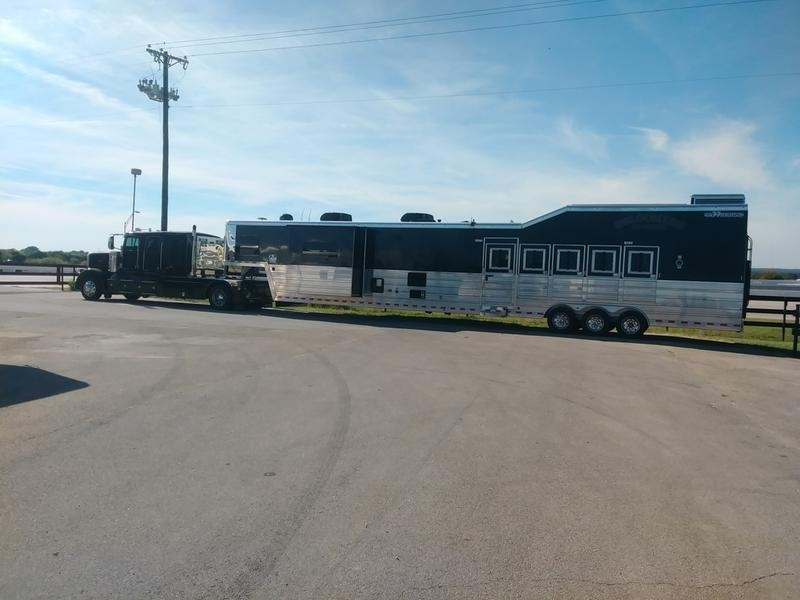 2015 Bloomer Trailers 5H 22'6 SW Double Slide-out PC Load 2015 Bloomer Trailers 5H 22'6 SW Double Slide-out PC Load