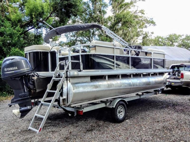 2017 Godfrey Pontoon Boats Sunrise 206CL Pontoon Boat 2017 Godfrey Pontoon Boats Sunrise 206CL Pontoon Boat