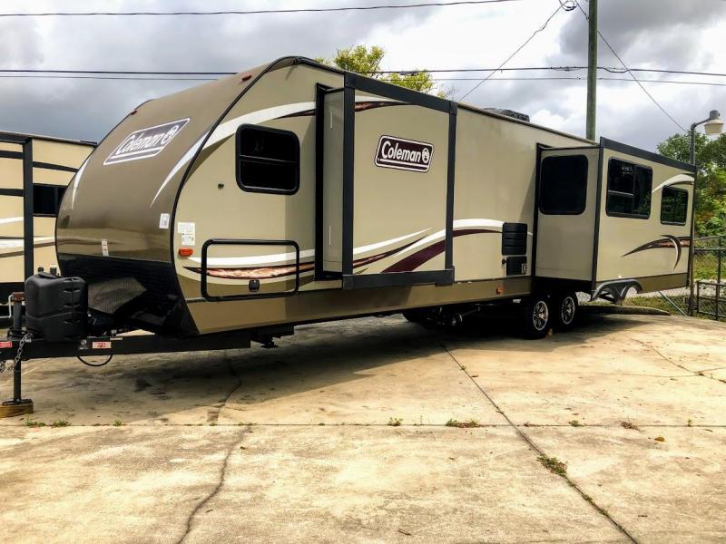 2017 Coleman Dutchmen Light 3025RE Travel Trailer 2017 Coleman Dutchmen Light 3025RE Travel Trailer