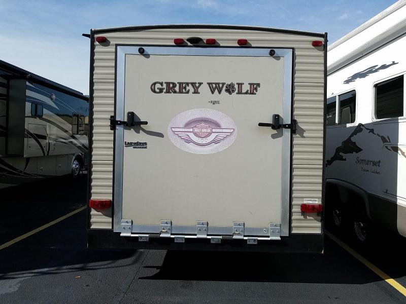 2016 Forest River Cherokee Grey Wolf Toy Hauler 26RR Toy Hauler 2016 Forest River Cherokee Grey Wolf Toy Hauler 26RR Toy Hauler