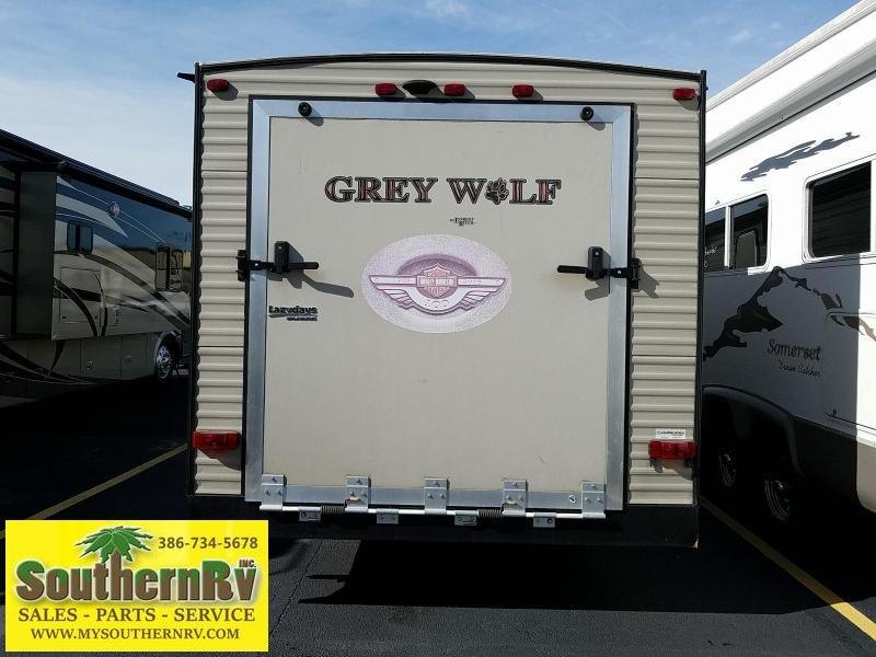 2016 Forest River Cherokee Grey Wolf Toy Hauler 26RR Toy Hauler 2016 Forest River Cherokee Grey Wolf Toy Hauler 26RR Toy Hauler