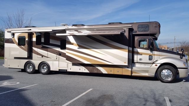 2012 Haulmark 45' Tandem Axle Motorcoach 2012 Haulmark 45' Tandem Axle Motorcoach