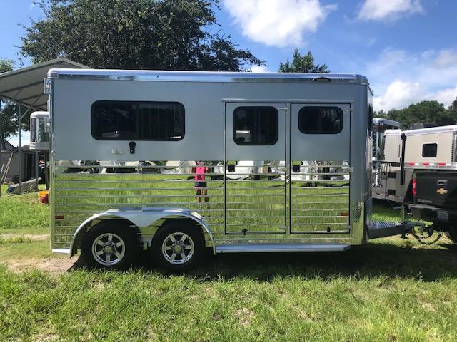 2020 Sundowner Trailers Charter 2H Straight Load Horse Trailer 2020 Sundowner Trailers Charter 2H Straight Load Horse Trailer