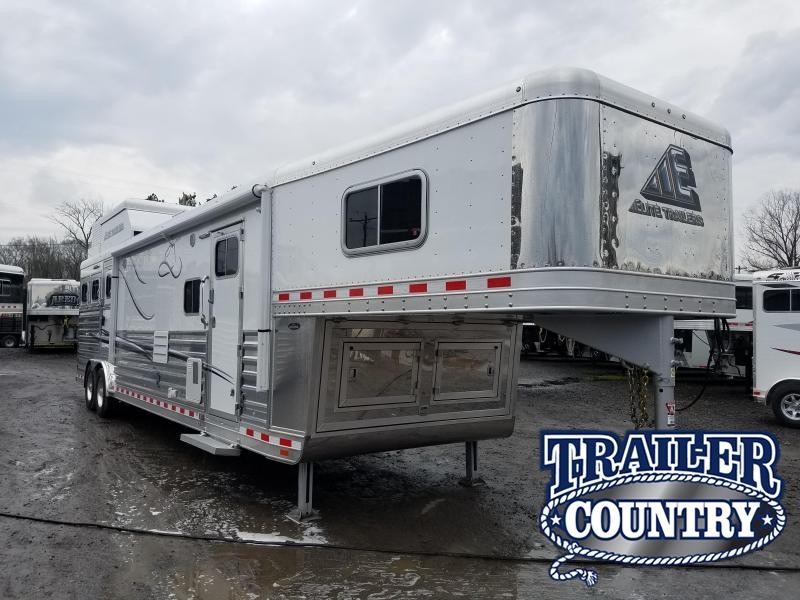 2017 Elite Trailers 3 HORSE LIVING QTRS. Horse Trailer 2017 Elite Trailers 3 HORSE LIVING QTRS. Horse Trailer