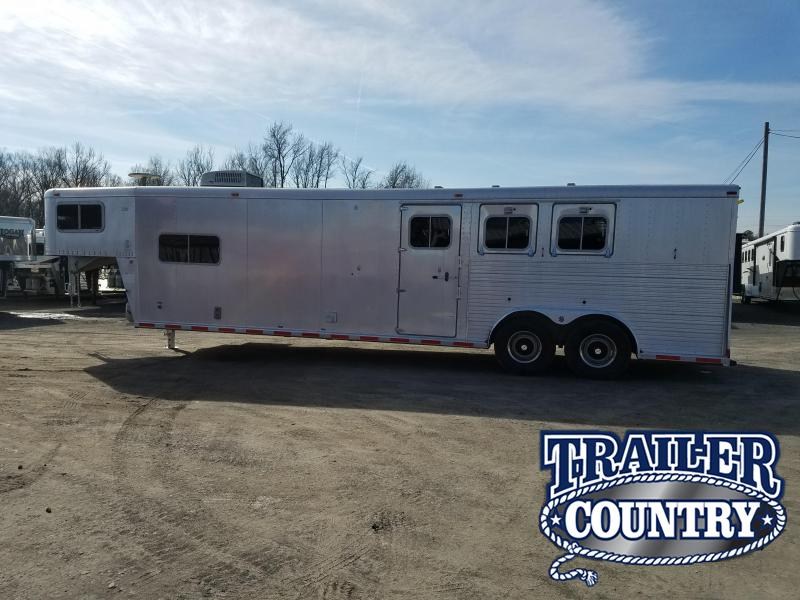 1996 Sooner 3 HORSE Horse Trailer 1996 Sooner 3 HORSE Horse Trailer