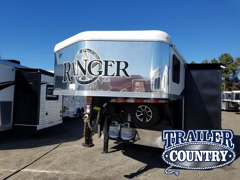 2019 Bison Trailers 8411 RANGER Horse Trailer 2019 Bison Trailers 8411 RANGER Horse Trailer