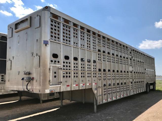2008 EBY 53' Bull Ride Livestock Hog Friendly Spread Axle 2008 EBY 53' Bull Ride Livestock Hog Friendly Spread Axle