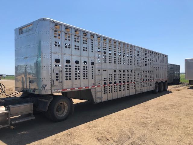 2004 Wilson Trailer Company SILVERSTAR 53 TRI-AXLE SEMI Livestock 2004 Wilson Trailer Company SILVERSTAR 53 TRI-AXLE SEMI Livestock
