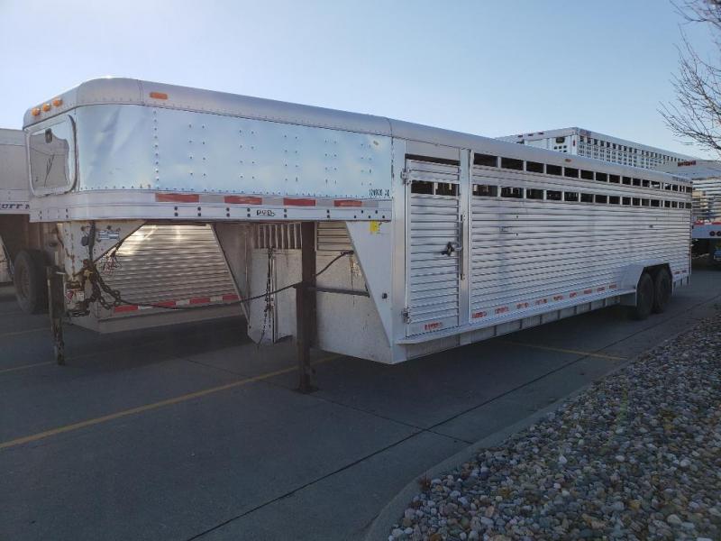 2005 Featherlite 30' x 7' x 6'6" in Ashburn, VA 2005 Featherlite 30' x 7' x 6'6" in Ashburn, VA