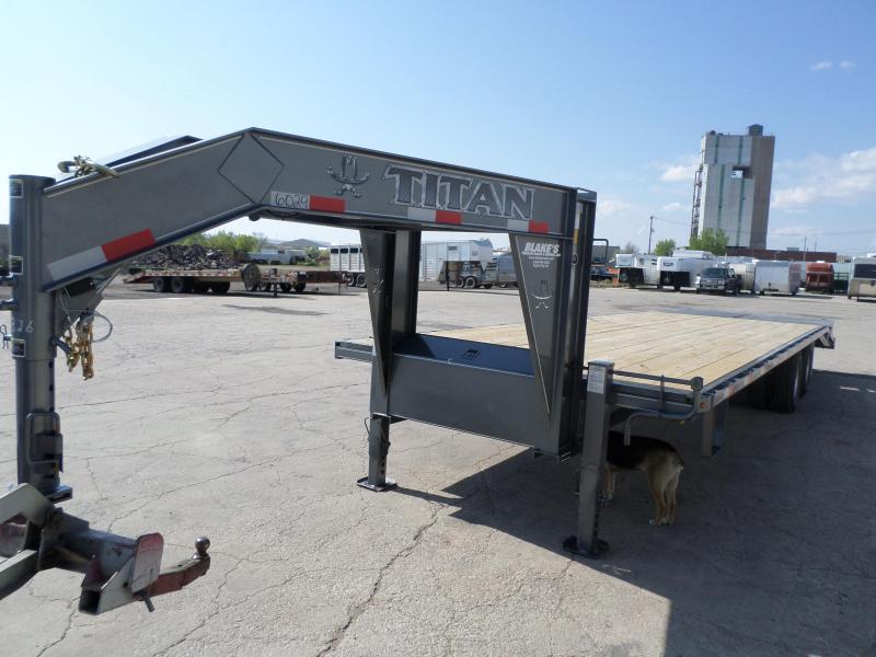 2018 Titan Trailers Rough neck Flatbed Trailer 8'6 X 30 2018 Titan Trailers Rough neck Flatbed Trailer 8'6 X 30
