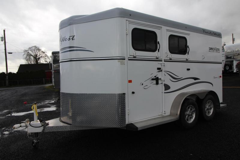 2013 Trails West Sierra II w/ Escape Door 2 Horse Trailer Steel Frame Aluminum Skin 2013 Trails West Sierra II w/ Escape Door 2 Horse Trailer Steel Frame Aluminum Skin