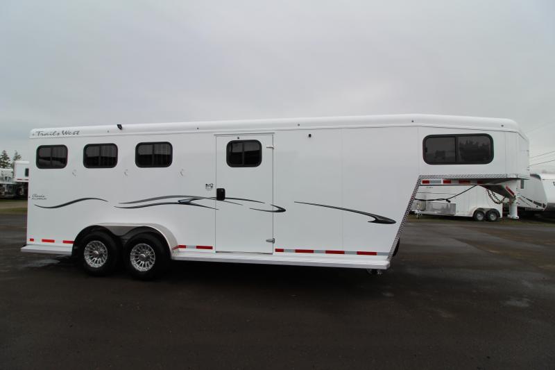 2019 Trails West Classic 3 Horse Gooseneck - Super Tack - Double Swing Out Saddle Racks - Escape Door 2019 Trails West Classic 3 Horse Gooseneck - Super Tack - Double Swing Out Saddle Racks - Escape Door