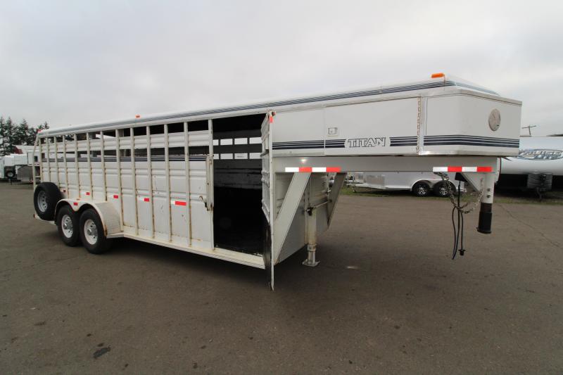 1994 Titan Trailers 20 ft Stock Livestock Trailer - Center Gate with Slider - Rear Gate with Slider - Rubber Floor Mats 1994 Titan Trailers 20 ft Stock Livestock Trailer - Center Gate with Slider - Rear Gate with Slider - Rubber Floor Mats