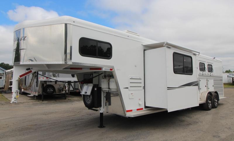 2019 Trails West Sierra 12x12 Living Quarters 3 Horse Trailer 2019 Trails West Sierra 12x12 Living Quarters 3 Horse Trailer