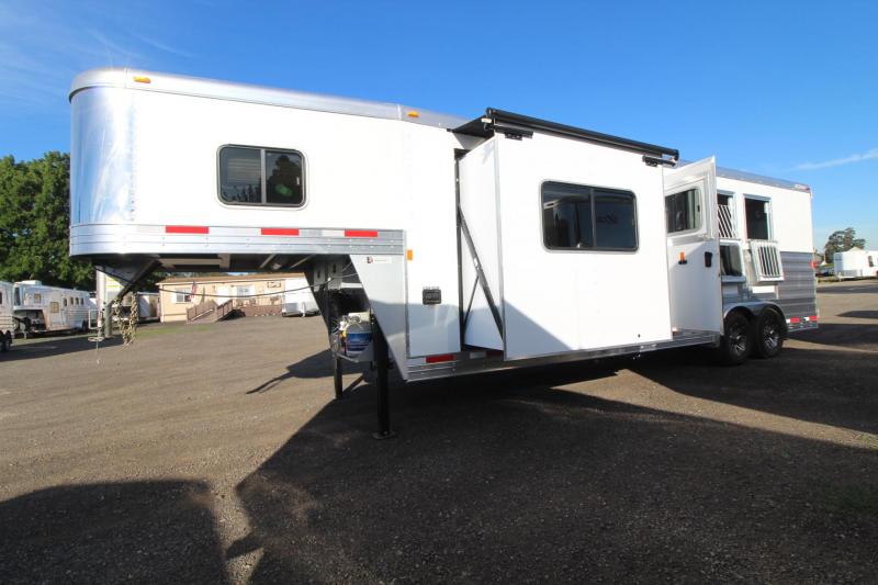 2017 Exiss Endeavor 8310 W/ Slide - 10ft short wall -Wood interior upgrade - Mangers - 3 Horse Trailer 2017 Exiss Endeavor 8310 W/ Slide - 10ft short wall -Wood interior upgrade - Mangers - 3 Horse Trailer