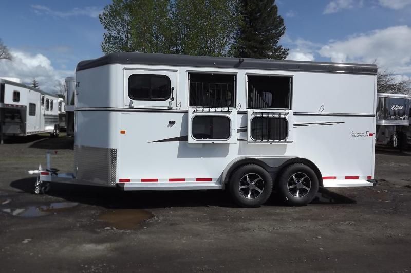 2017 Trails West Sierra - Aluminum skin steel frame - Lined and Insulated Roof - 3 Horse Trailer 2017 Trails West Sierra - Aluminum skin steel frame - Lined and Insulated Roof - 3 Horse Trailer