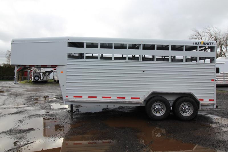 2018 Trails West Hot Shot 16ft Livestock Trailer W/ Center Gate Upgraded w/ Sort Door 2018 Trails West Hot Shot 16ft Livestock Trailer W/ Center Gate Upgraded w/ Sort Door