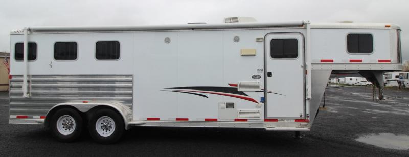2011 Exiss 8ft sw LQ 3 Horse Trailer w/ Sierra Interior 2011 Exiss 8ft sw LQ 3 Horse Trailer w/ Sierra Interior
