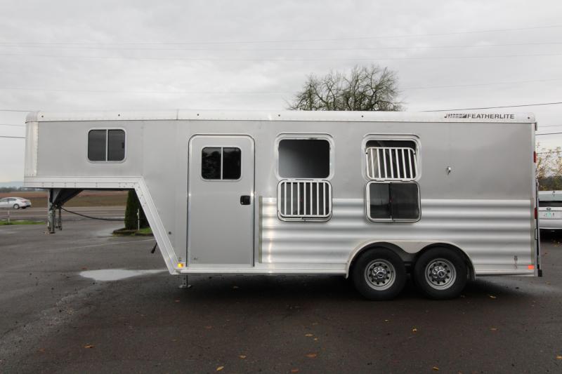 2015 Featherlite 8541 2 Horse - "Big Horse Trailer" - 50" Stalls - Rear Ramp 2015 Featherlite 8541 2 Horse - "Big Horse Trailer" - 50" Stalls - Rear Ramp