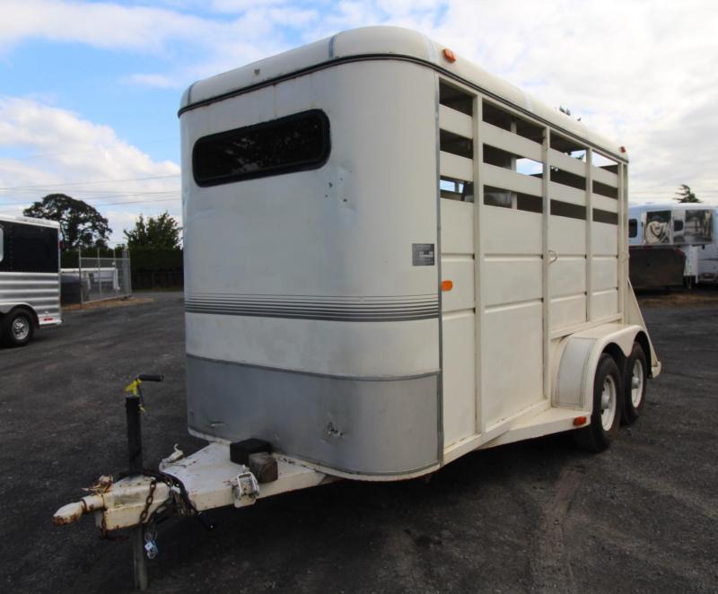1989 Charmac 2 Horse Trailer w/ Swinging Tack Wall 1989 Charmac 2 Horse Trailer w/ Swinging Tack Wall