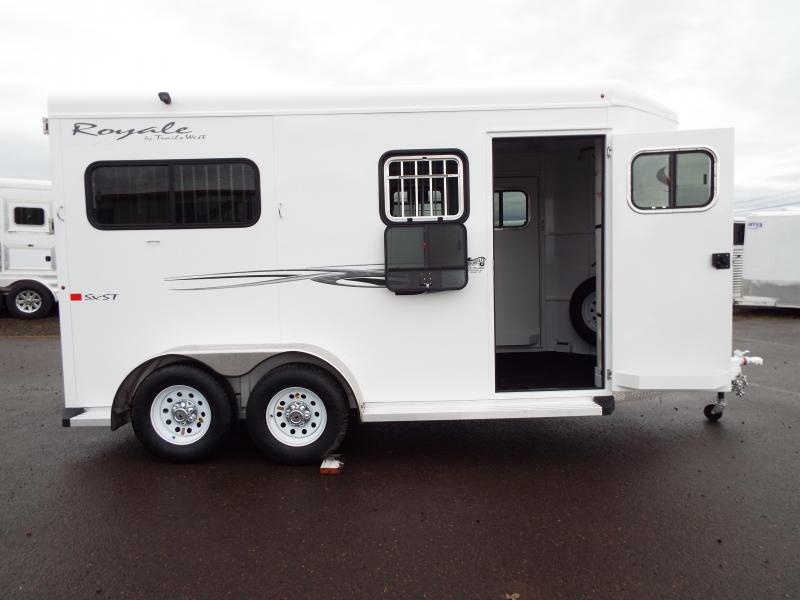 2017 Trails West Royale SxST Alum.Skin 7'6" Tall Straight Load Trailer w/ Mangers - Pass Thru Door & Ramp 2017 Trails West Royale SxST Alum.Skin 7'6" Tall Straight Load Trailer w/ Mangers - Pass Thru Door & Ramp