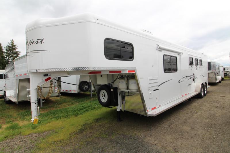 2018 Trails classic 12x12 Living Quarters 3 Horse Trailer W/ Slide out - Hoof Grip Easy Care Flooring - Side Tack - Escape Door 2018 Trails classic 12x12 Living Quarters 3 Horse Trailer W/ Slide out - Hoof Grip Easy Care Flooring - Side Tack - Escape Door