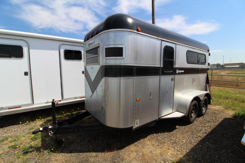 1996 Kingston Straight Load 2 Horse Trailer 1996 Kingston Straight Load 2 Horse Trailer